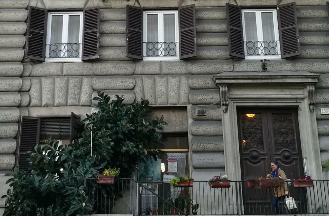 Готель Al Trenino Accomodation Рим Екстер'єр фото